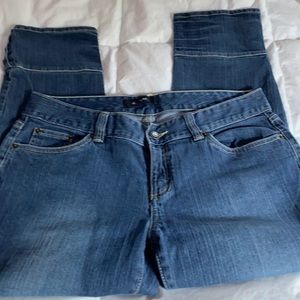 Women’s Daisy Fuentes jeans size 10